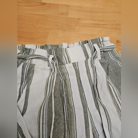 Striped Linen Pants - Picture 3 of 4